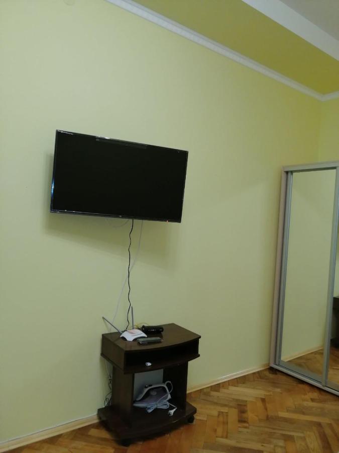 Apartment Ak. Kuchera Street Lviv Bagian luar foto